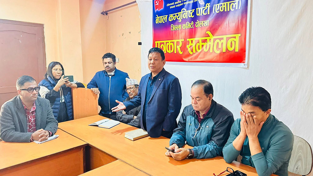 महाधिवेशन नहुदै एमाले दोलखाको निर्णय : अध्यक्ष केपी शर्मा ओलीनै हुनुपर्छ