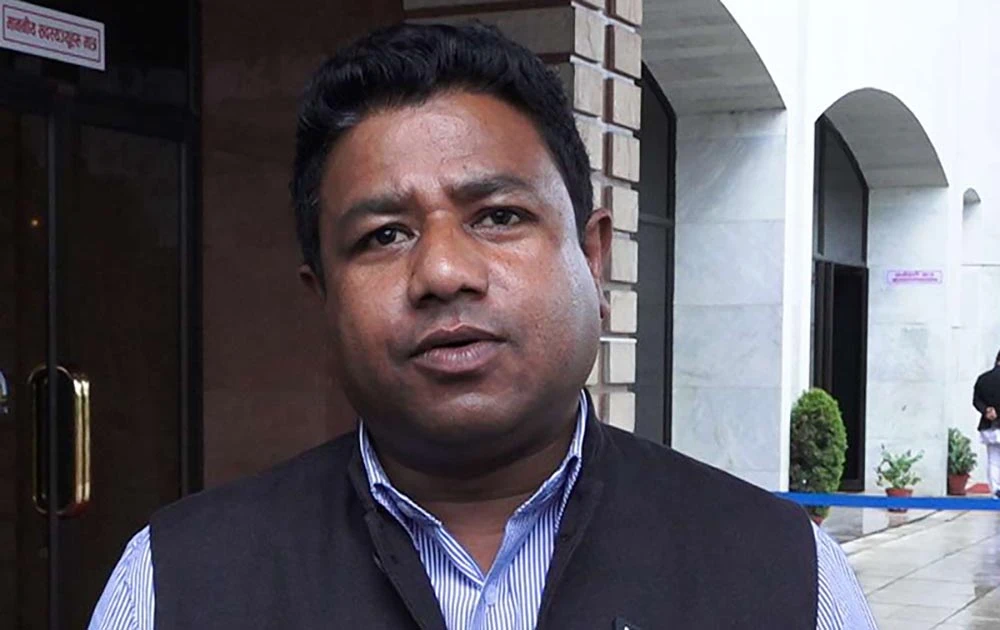 सन्तोष परियारले पनि छोडे रास्वपा