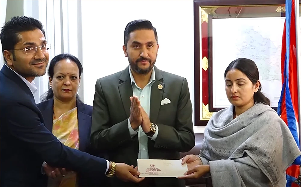 तिनकुने घटनामा दिवंगत पत्रकार रजककी श्रीमतीलाई सरकारले दियो रोजगार