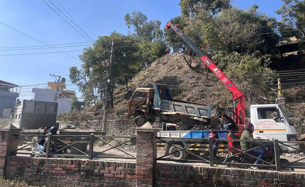 रोशी खोला र बागमती नदीमा सतर्कता तह पार