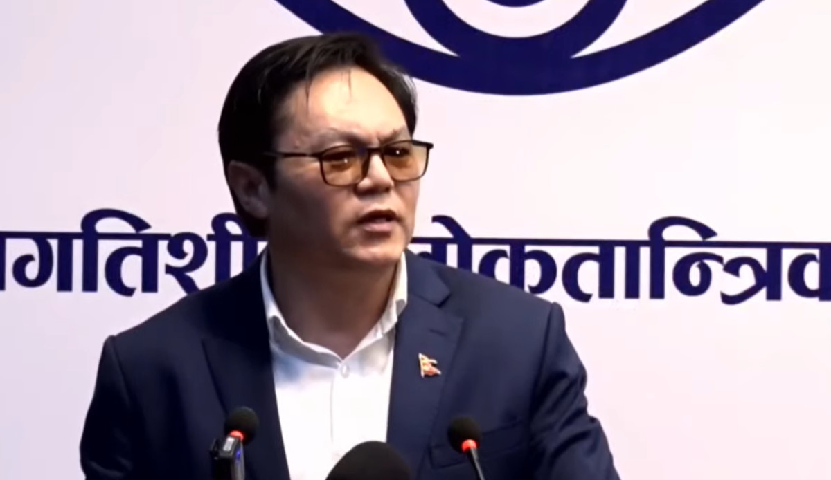 प्रचण्ड लक्षित जनार्दनको टिप्पणी : मठाधीशलाई धूपबत्ती गर्न छाडेर प्रगतिशील पार्टी निर्माणमा लाग्यौँ