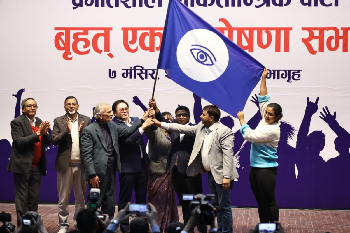 प्रचण्ड लक्षित जनार्दनको टिप्पणी : मठाधीशलाई धूपबत्ती गर्न छाडेर प्रगतिशील पार्टी निर्माणमा लाग्यौँ