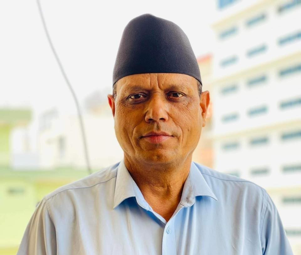 एमाले छाडेका जिल्ला सचिव कार्की रास्वपा प्रवेश गर्दै