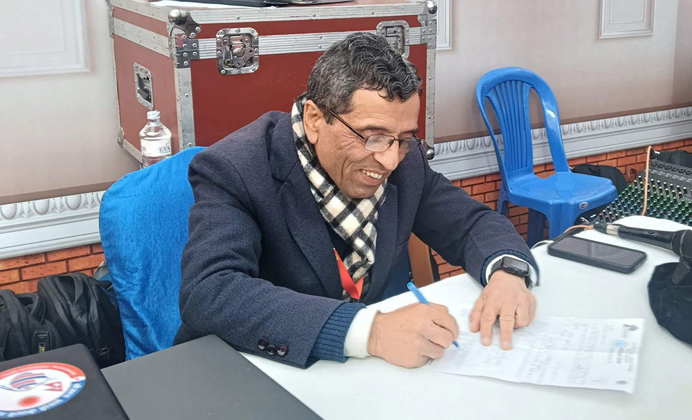 सक्रिय राजनीतिबाट बिदा भए एमाले नेता काशिनाथ अधिकारी