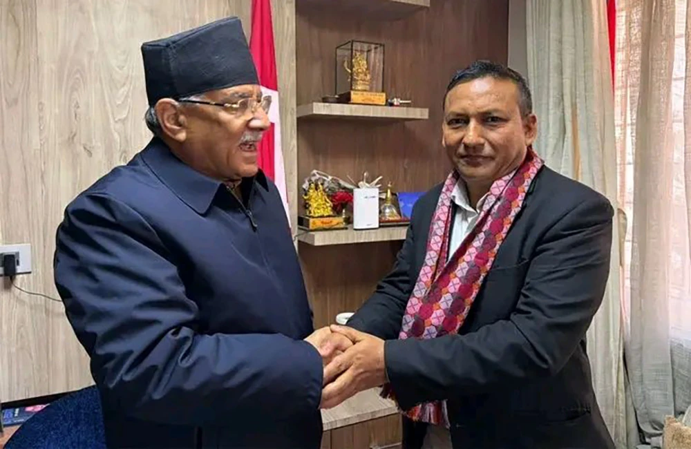 श्रम संस्कृति पार्टीबाट निलम्बित उपाध्यक्ष परियार नेपाली कम्युनिस्ट पार्टीमा प्रवेश