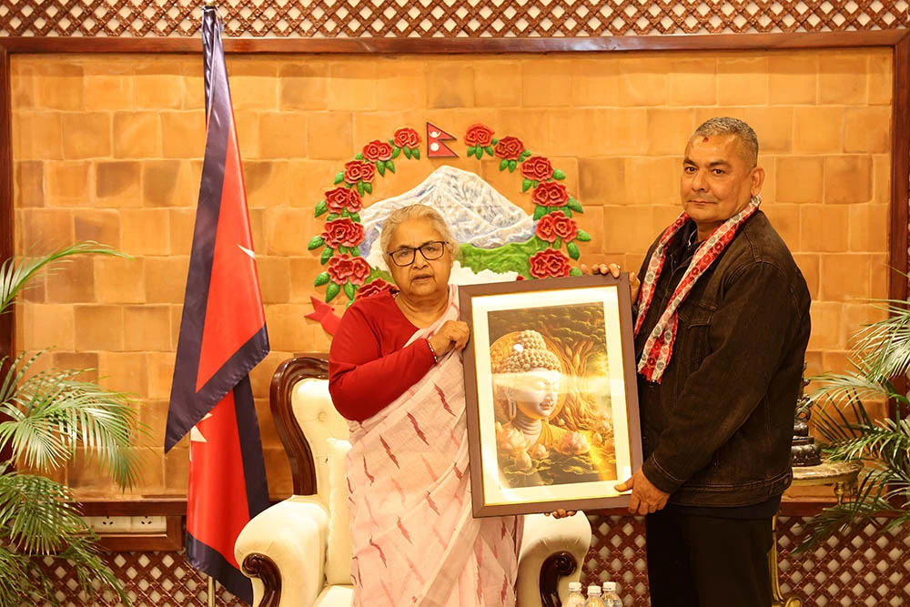 दुर्गा प्रसाईलाई आफ्ना मुद्धा जनताबाट अनुमोदन गराउन प्रधानमन्त्री कार्कीको आग्रह