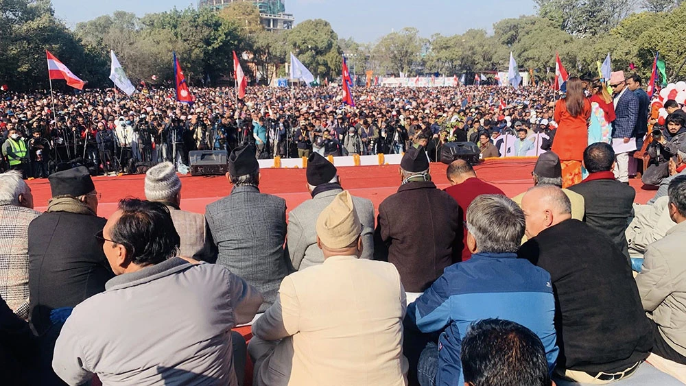 काँग्रेसको विशेष महाधिवेशन नेतृत्व चयनतर्फ अग्रसर : देउवा र कोइराला छलफलमा