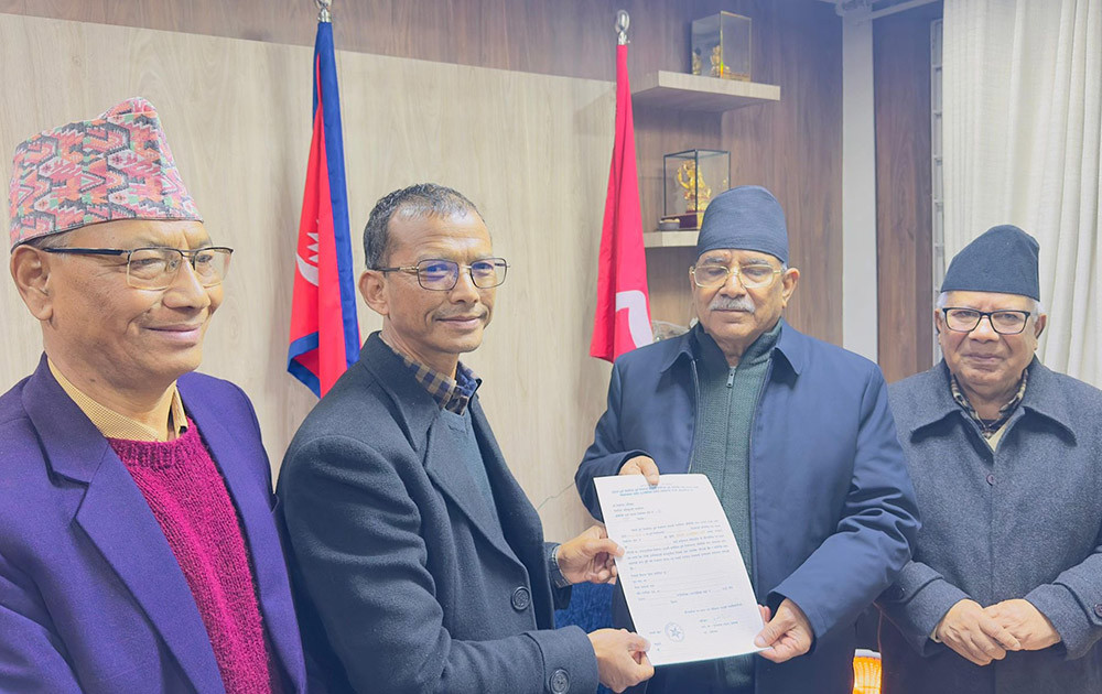 जनयुद्धले उठाएका मुद्दा पूरा नभएसम्म शान्ति सम्झौताको सम्पूर्ण कार्यान्वयन असम्भव : प्रचण्ड