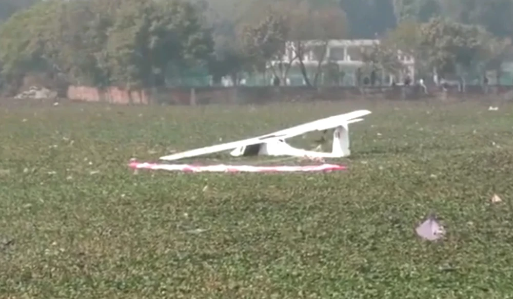 भारतको प्रयागराजमा वायुसेनाको विमान पोखरीमा दुर्घटनाग्रस्त