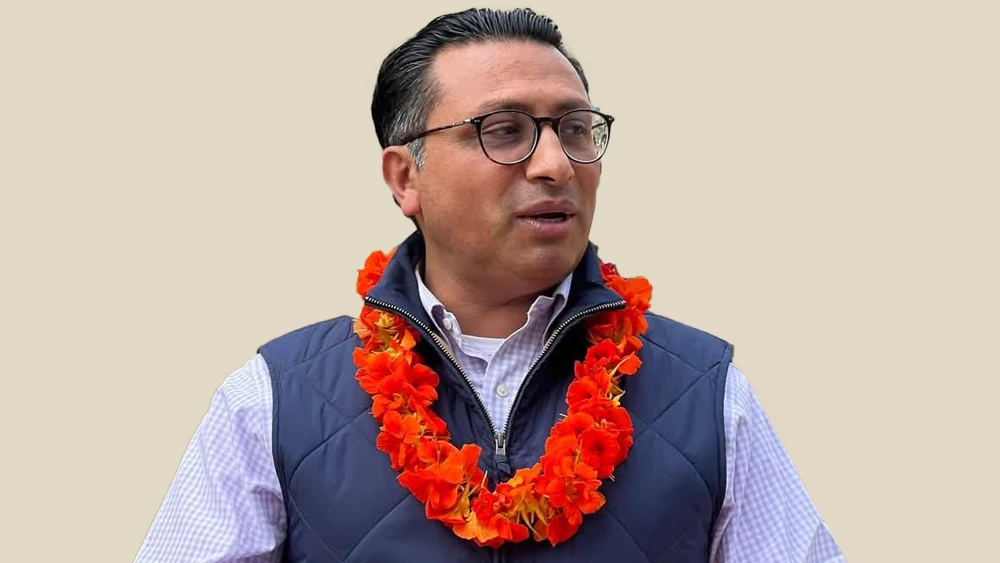 रास्वपा उपसभापति डा. वाग्लेले दिए साइबर ब्युरोमा उजुरी
