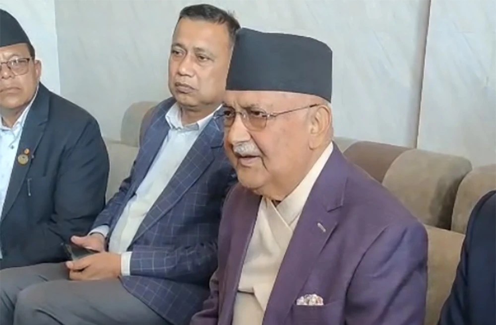 रास्वपाले चुनाव जित्न सकिन्न भन्ने निष्कर्ष निकालेर झण्डा जलाउन थाल्यो : ओली
