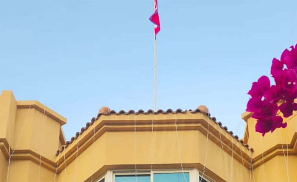 विभिन्न कारणले युएईमा रोकिएका नेपाली नागरिकलाई विवरण उपलब्ध गराइदिन दुताबासको आग्रह