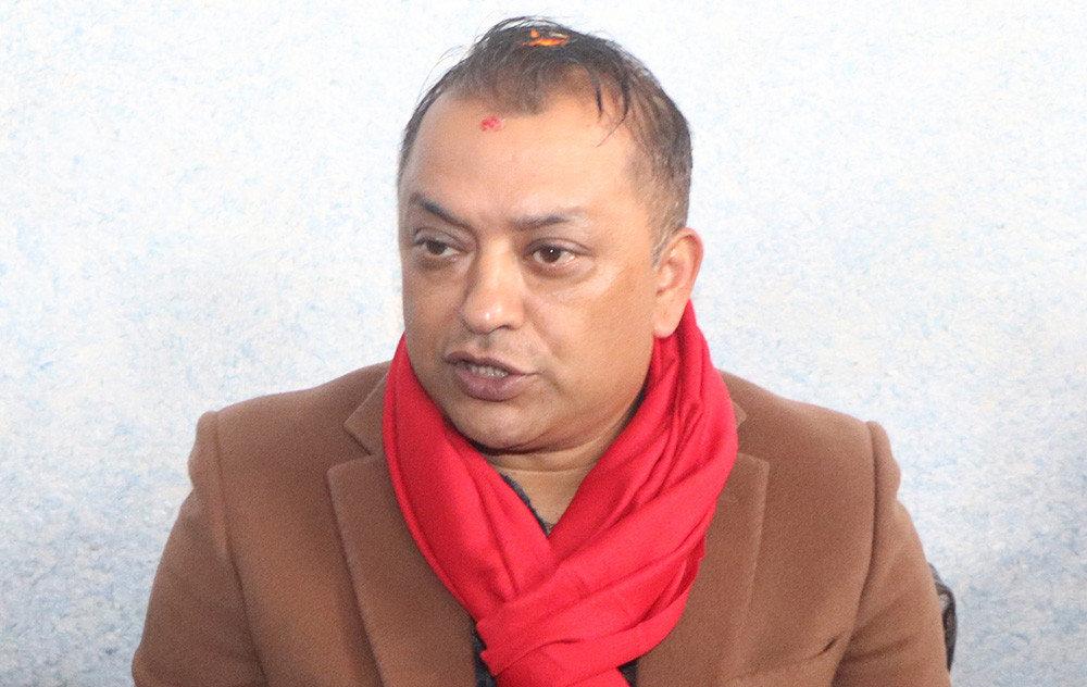 गगन थापाले के गर्ने ?