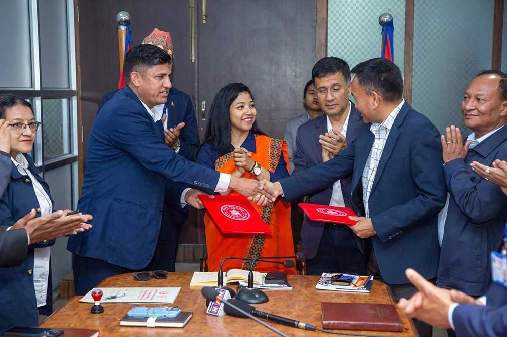 काठमाडौँ महानगरका हरेक वडामा २५ प्राथमिक उपचारकर्ता उत्पादन गरिने : रेडक्रससँग सम्झौता