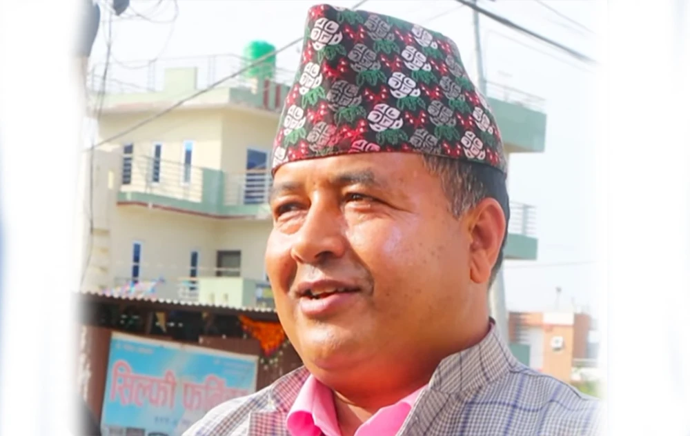 'युवासंघमा आउनुहोस्, टिकटक र फेसबुकमा भाइरल बनाईदिन्छौँ' - युवा नेता महेश बस्नेत 