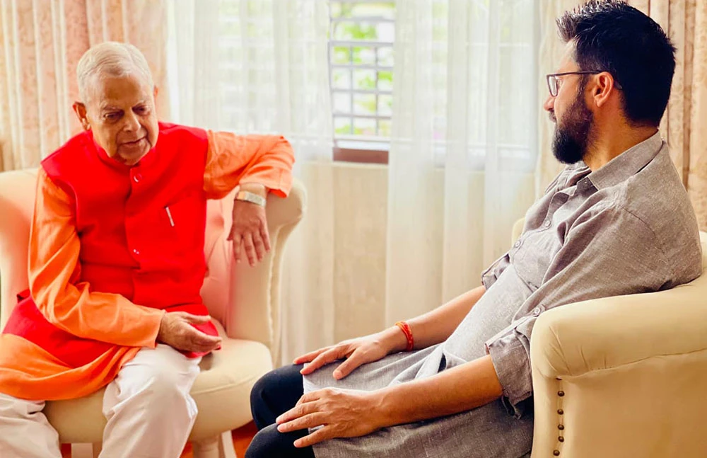 रास्वपा सभापति रवि लामिछाने र राष्ट्रियसभा सदस्य महन्थ ठाकुरबीच भेटवार्ता