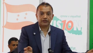पार्टीमा अनाधिकृत गतिबिधि नगर्न गगन थापाको चेतावनी