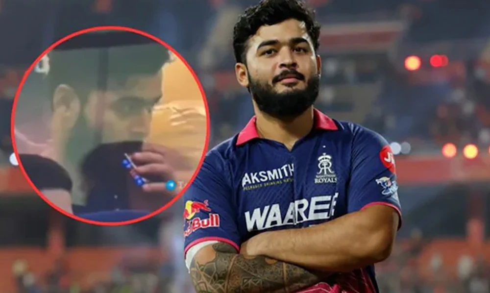 आइपिएलको क्रममा ड्रेसिङ रुममा भेप प्रयोग गरेका राजस्थानका कप्तान परागमाथि कारवाही