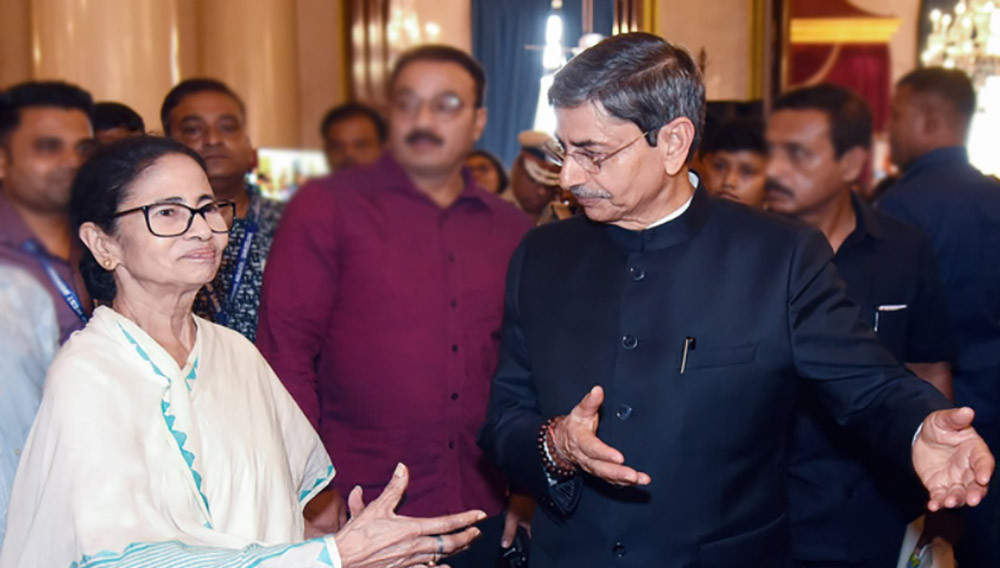 पश्चिम बंगालमा मुख्यमन्त्री ममताले राजीनामा नदिएपछि राज्यपालले गरे विधान सभा भंग