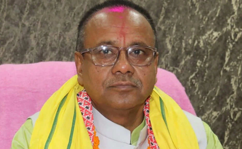 मधेसका मुख्यमन्त्री सिंह महामूर्खको उपाधिबाट सम्मानित