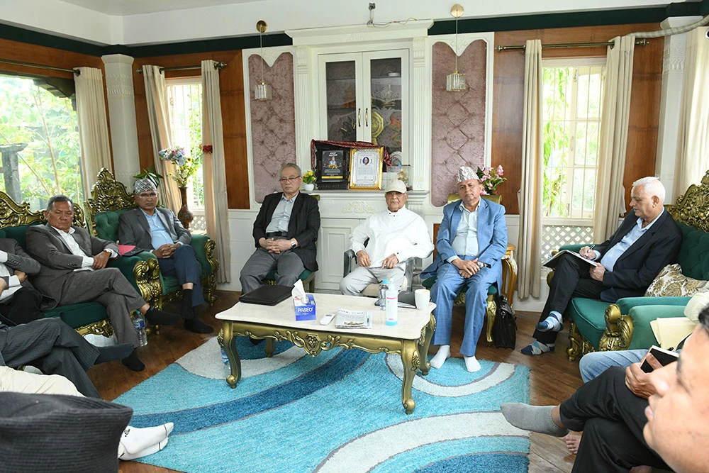 एमालेको सचिवालय बैठक शुरु