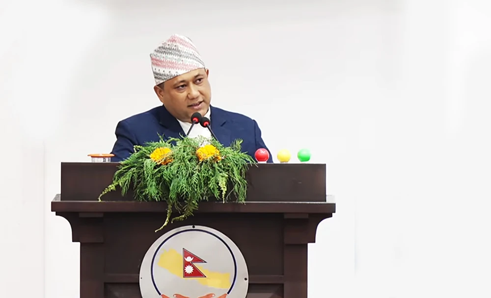 विपक्षीको नाराबाजीका बीच सभामुखले चलाए संसद
