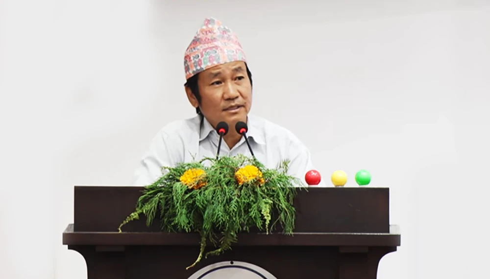 संसद नचलेपछि हर्क साम्पाङको छटपटी, जवाफदेही बन्न सरकारलाई चेतावनी