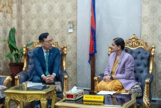 स्वास्थ्यमन्त्री मेहतासँग गणतन्त्र कोरियाका राजदूत पार्कबीच शिष्टाचार भेटवार्ता