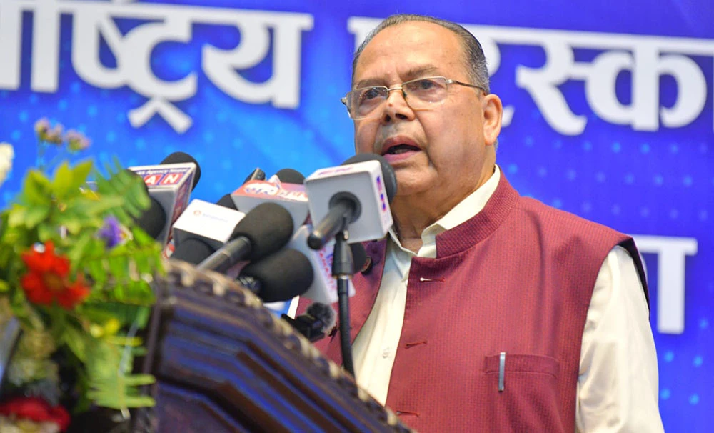 बामपन्थी अब एक हुनैपर्छ : झलनाथ खनाल