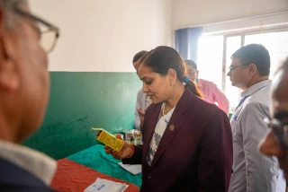 आयुर्वेद औषधिको उत्पादन बढाउन स्वास्थ्यमन्त्री मेहताको जोड