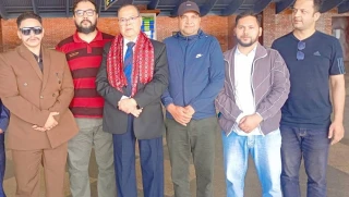पूर्वप्रधानमन्त्री झलनाथ खनाल चीन भ्रमणमा प्रस्थान