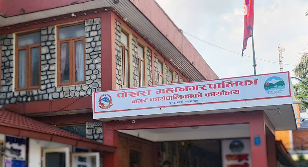 पहिरोमा पुरिएर कास्कीमा एकै परिवारका सातसहित १० जनाको मृत्यु