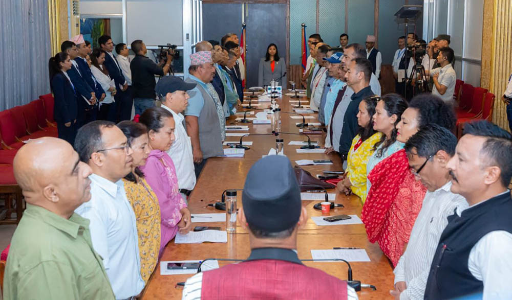विद्यार्थीलाई भविष्यमा आत्मनिर्भर बन्नसक्ने सीपसहितको शिक्षा दिनुप र्छ : सुनिता डंगोल