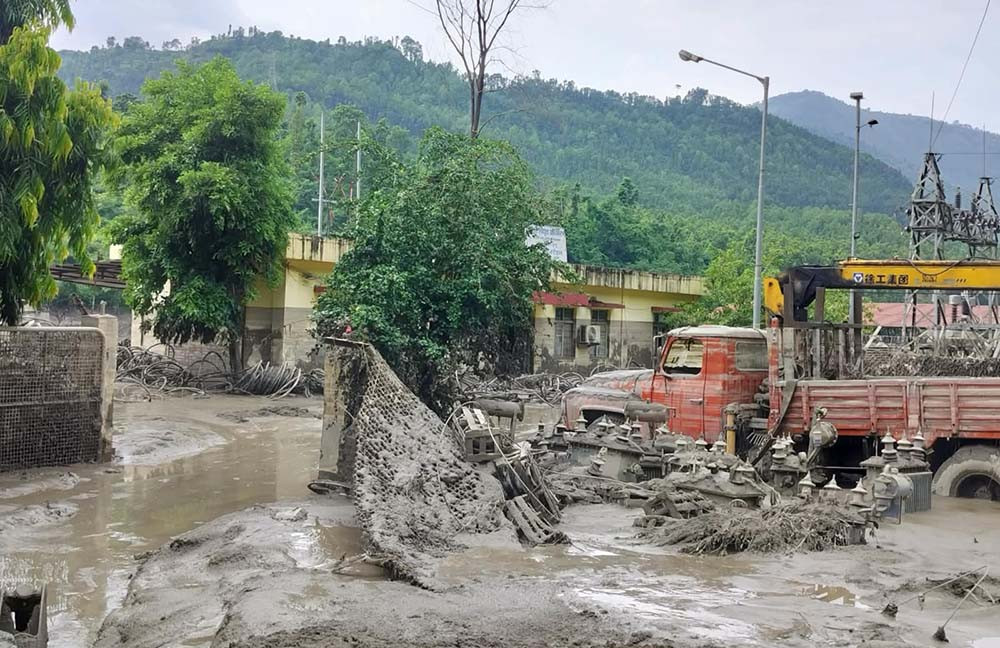 बाढीपीडितका लागि राहत सामग्री उपलब्ध गराउन प्राधिकरणको आग्रह (सूचीसहित)