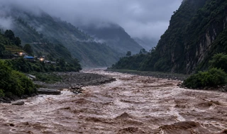 यी नदीमा छ आज बाढीको जोखिम, सतर्क रहन आग्रह