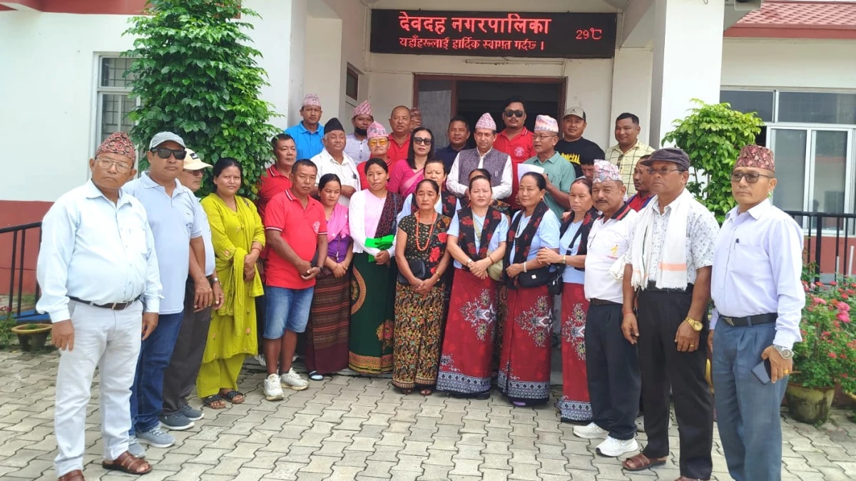 देवदहमा किशोरकिशोरीलाई स्वास्थ्य तथा जीवनोपयोगी सीपसम्बन्धी प्रशिक्षण
