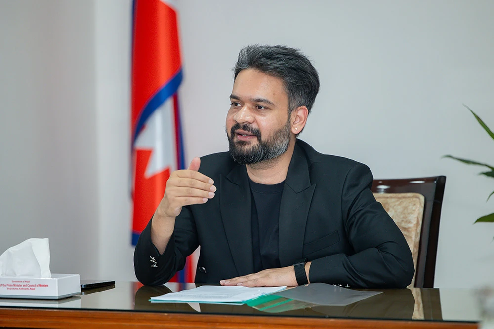 राष्ट्र बैंकका पदाधिकारी र कर्मचारीबाट प्रधानमन्त्री राहत कोषमा एक करोड ३८ लाख सहयोग