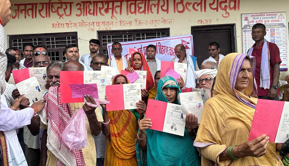 कपिलवस्तुका ७३० परिवारले पाए लालपुर्जा