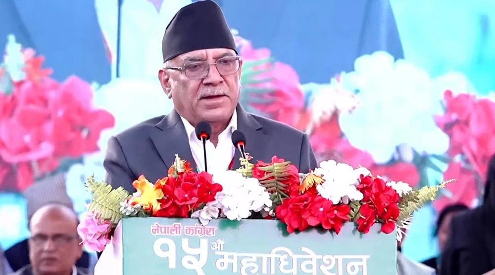 गगन थापाले निरन्तरतामा क्रमभंग गर्नुभयो : प्रचण्ड