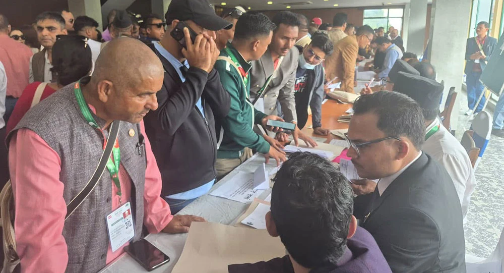 काँग्रेसको महामन्त्रीमा प्रदीप पौडेलसहितको उम्मेदवारी दर्ता