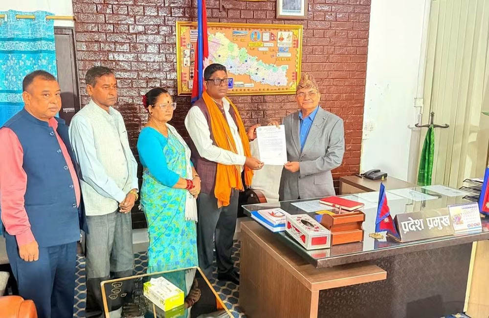 मधेस सरकारबाट एमाले फिर्ता, मन्त्रीहरुको सामूहिक राजीनामा